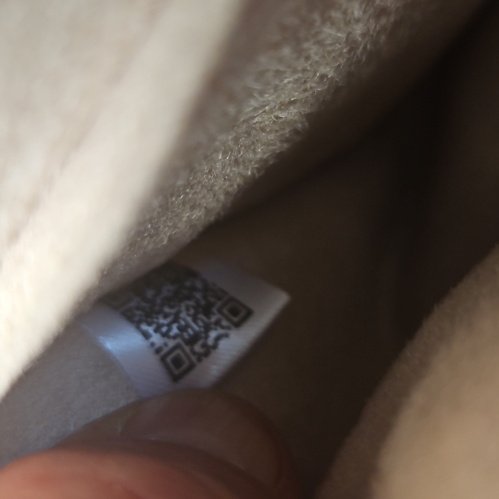 Cream Art Deco Designer Buci Crossbody Bag, B15278 LV - Picture 14 of 16